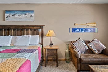 Studio Condo - Terrace Level - 1501A