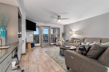 2 Bedroom Condo #1205