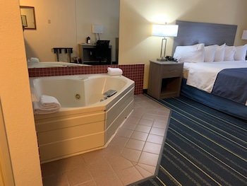 Suite, 1 King Bed, Non Smoking, Jetted Tub