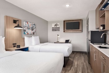 Suite, 2 Double Beds, Non Smoking, Kitchenette