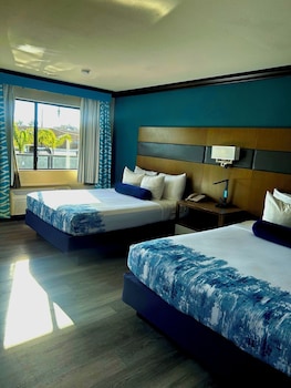 Room, 2 Queen Beds