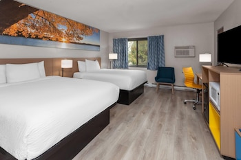 Standard Room, 2 Queen Beds, Smoking