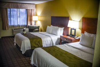 Standard Room, 2 Queen Beds, Non Smoking