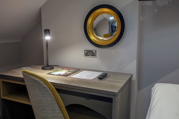 Classic Single Room