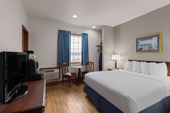 Room, 1 Queen Bed, Non Smoking (First or Second Floor)