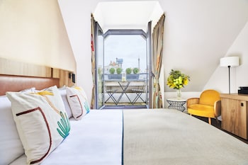 Superior Room, Balcony (Eiffel Tower)