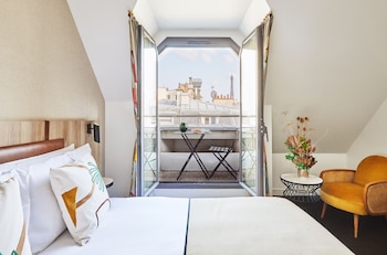 Superior Room, Balcony (Eiffel Tower)