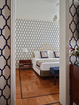 Junior Suite, Sea View (No Balcony)