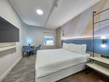 Superior Room, 1 Queen Bed