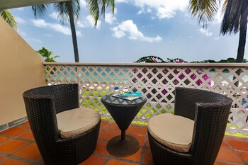Standard Room, 1 King Bed, Ocean View