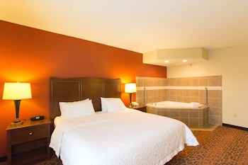 Room, 1 King Bed, Non Smoking, Jetted Tub