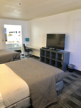 Room, 2 Queen Beds, Non Smoking
