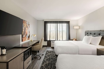 Room, 2 Queen Beds, Accessible, Non Smoking (Mobility Bathtub w/Grab Bars)