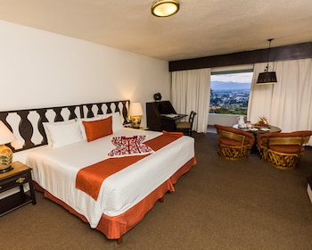 Superior Room, 1 King Bed
