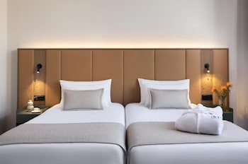 Superior Room, City View