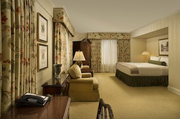 Deluxe Room, 1 Queen Bed