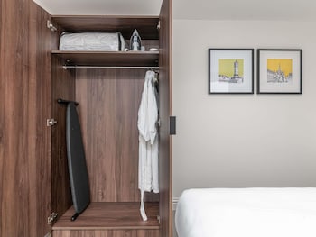 Apartment, 1 Queen Bed, Accessible
