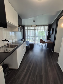 One Bedroom Apartment