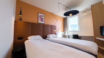 Standard Room, 2 Twin Beds