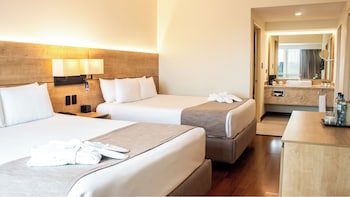 Executive Suite, 2 Queen Beds