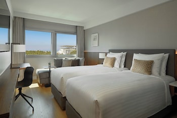 Superior Room, 1 King Bed with Sofa bed, Courtyard View