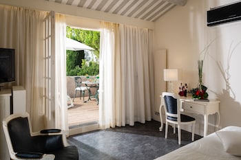 Suite, Garden View