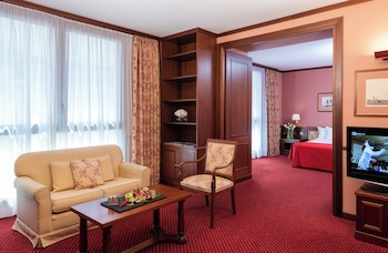 Suite, 1 King Bed