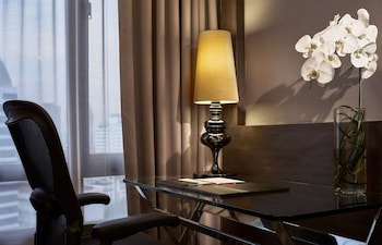 Premium Club Room