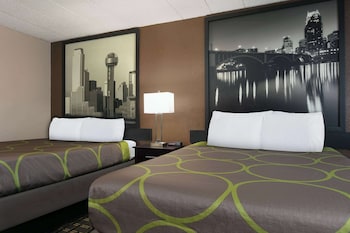 Room, 2 Queen Beds, Accessible, Non Smoking (Tub with Grab Bars)