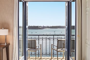 Prestige Sea Room