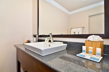 Suite, 1 Queen Bed, Non Smoking, Refrigerator & Microwave