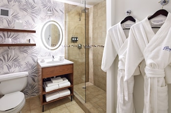 Deluxe Room, 2 Queen Beds