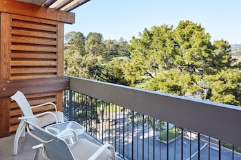 Room, 1 King Bed, Balcony