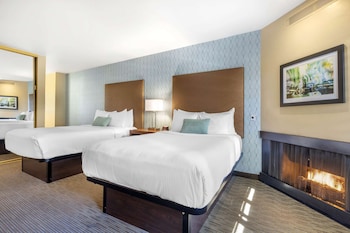 Standard Room, 2 Double Beds, Non Smoking, Fireplace