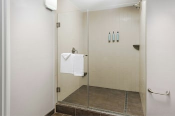 Room, 2 Queen Beds (Hearing Accessible)