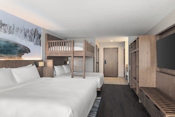 Room, Multiple Beds