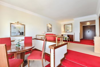 Executive Suite, 1 Bedroom, Sea View (Balcony)