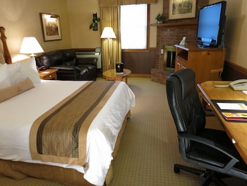 Standard Room, 1 Queen Bed, Non Smoking, Fireplace