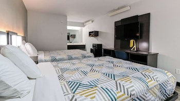 Deluxe Room, 2 Double Beds, Accessible, Non Smoking