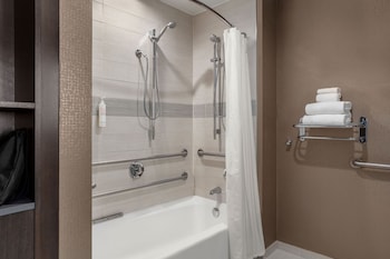 Room, 1 King Bed (Mobility Accessible, Tub)