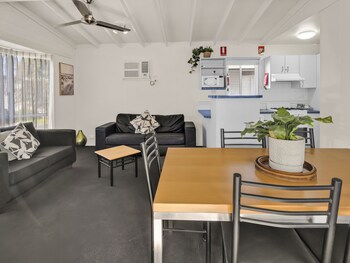 Queenscliff 3 Bedroom Cabin
