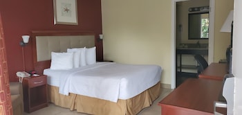 Standard Single Room, 1 Queen Bed