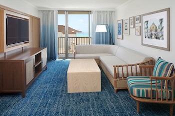 Club Suite, 1 King Bed with Sofa bed, Mobility Accessible, Ocean View