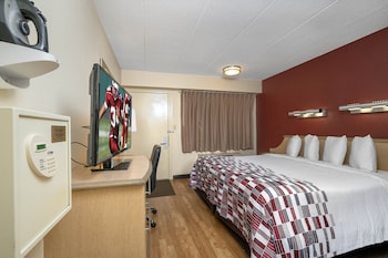 Deluxe Room, 1 King Bed, Accessible (Roll-In Shower, Smoke Free)
