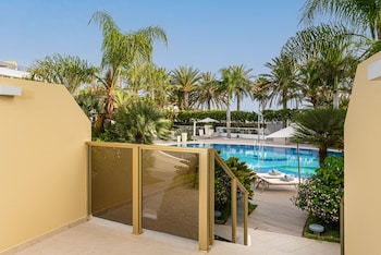 Superior Room, Pool Access, Ground Floor