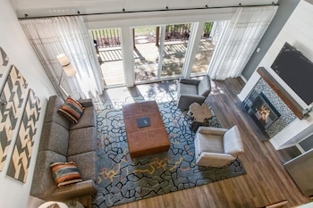 One Bedroom Queen Villa