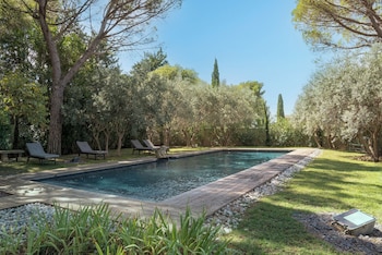 Mas Sarah, 5 chambres piscine chauffée et jardin