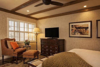 Traditional Room, 1 King Bed