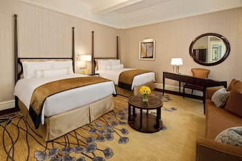 Fairmont Gold, 2 Twin Beds, Non Smoking, Executive Level