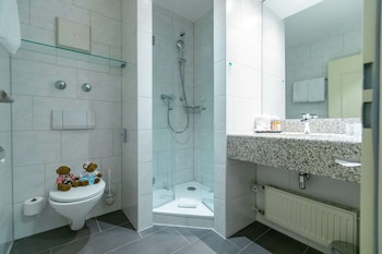Standard Single Room, 1 Queen Bed